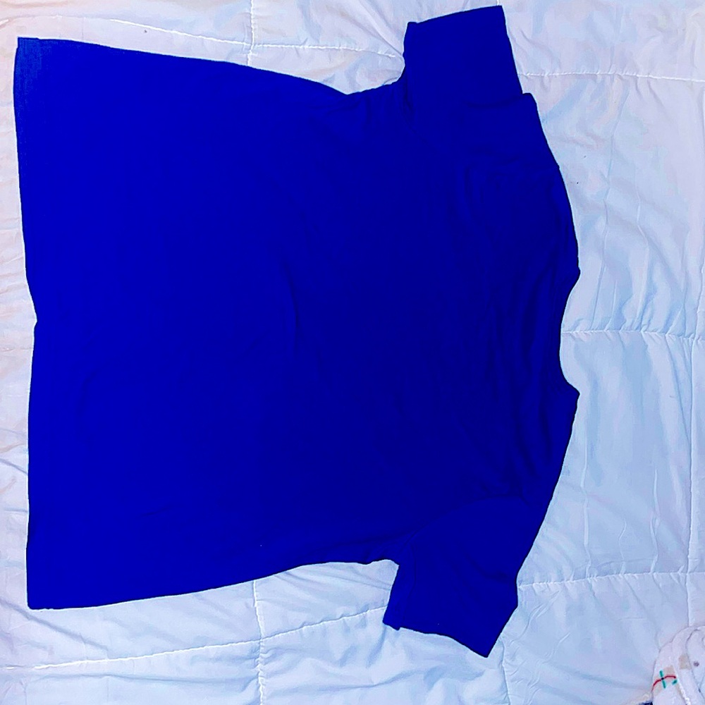 Blue shirt sleeve tee